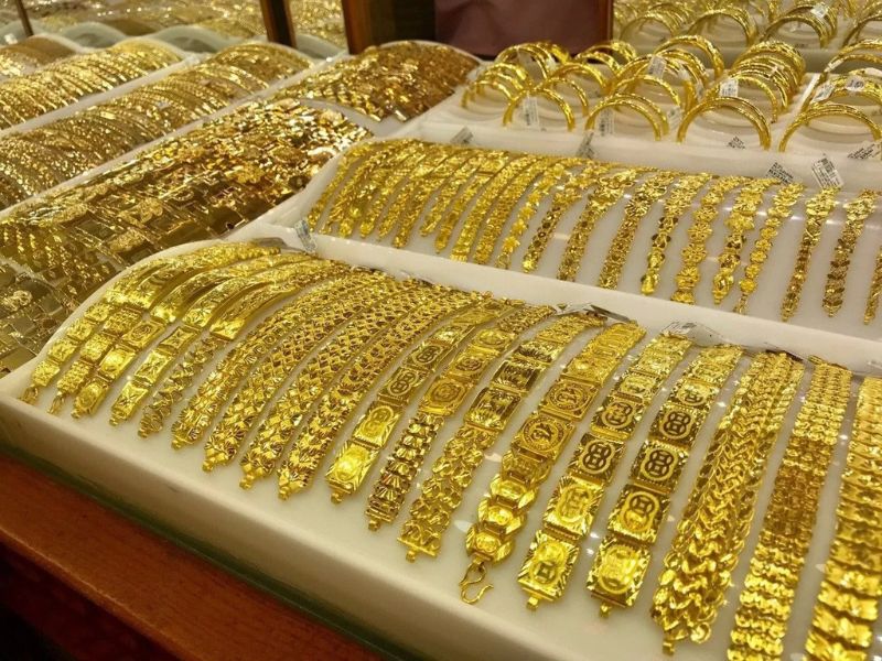 Nên mua vàng 680 làm trang sức