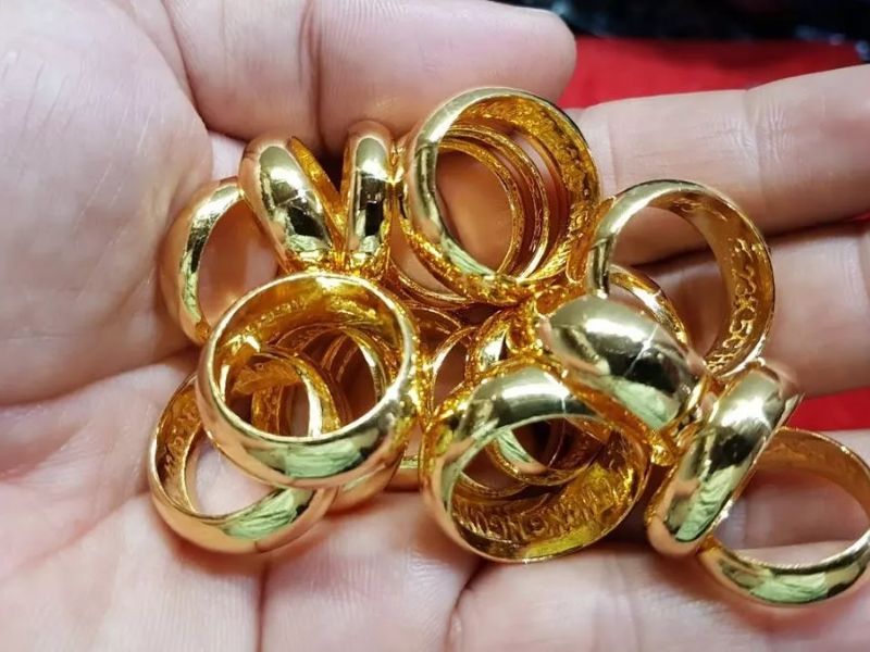 Nên xem xét mua vàng 9999 khi giá đang tăng cao